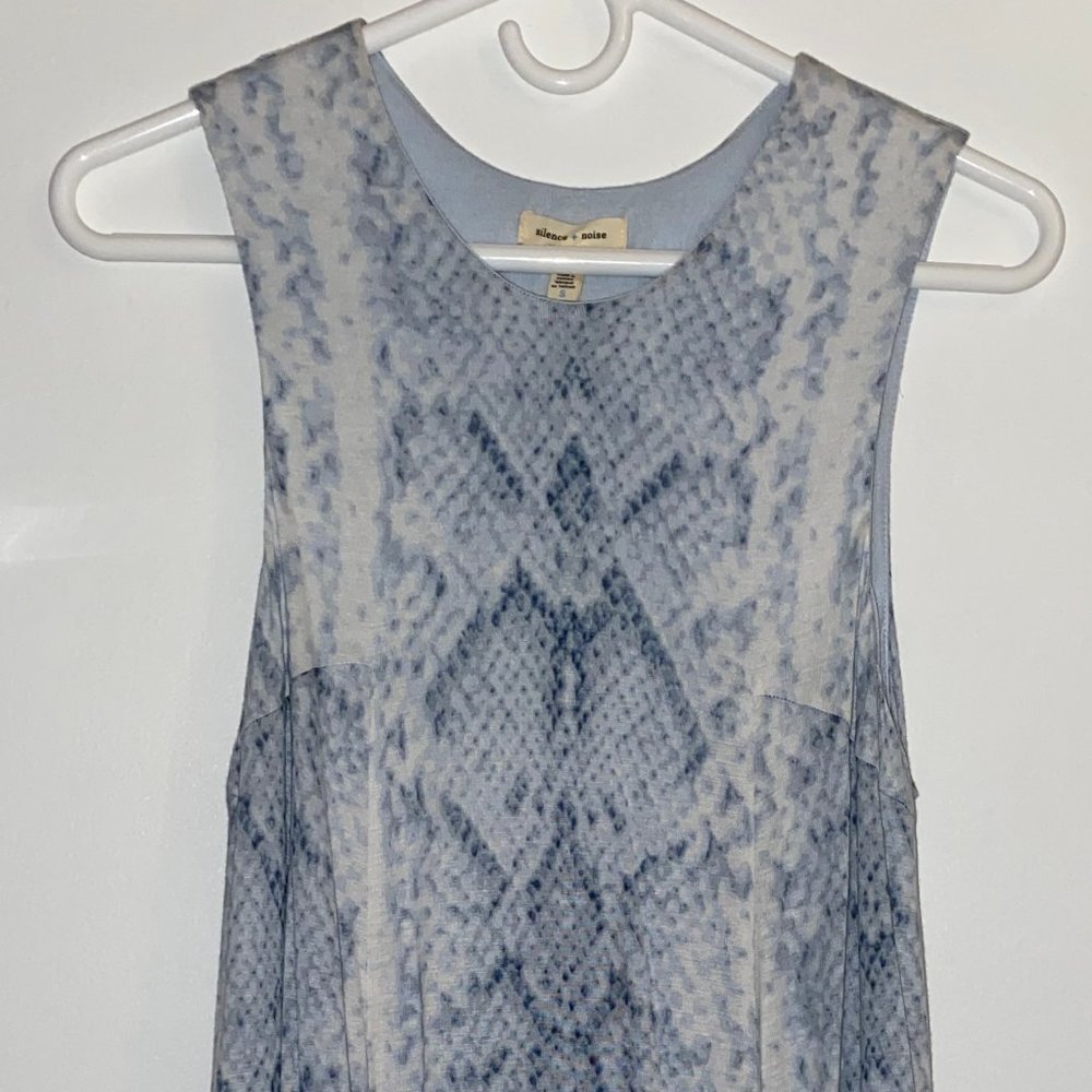 Urban Outfitters flow shift dress